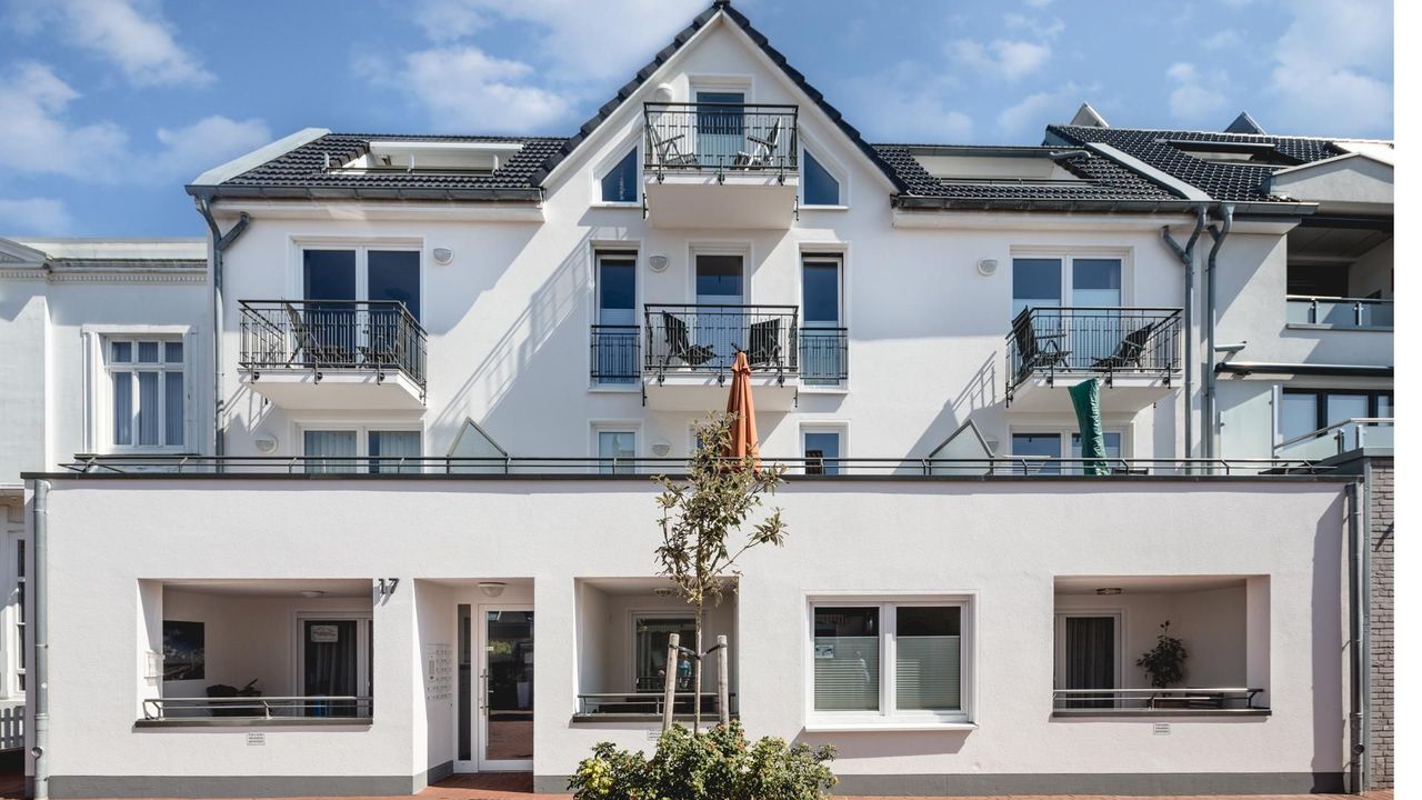 Fassade / Eingang Fassade / Eingang